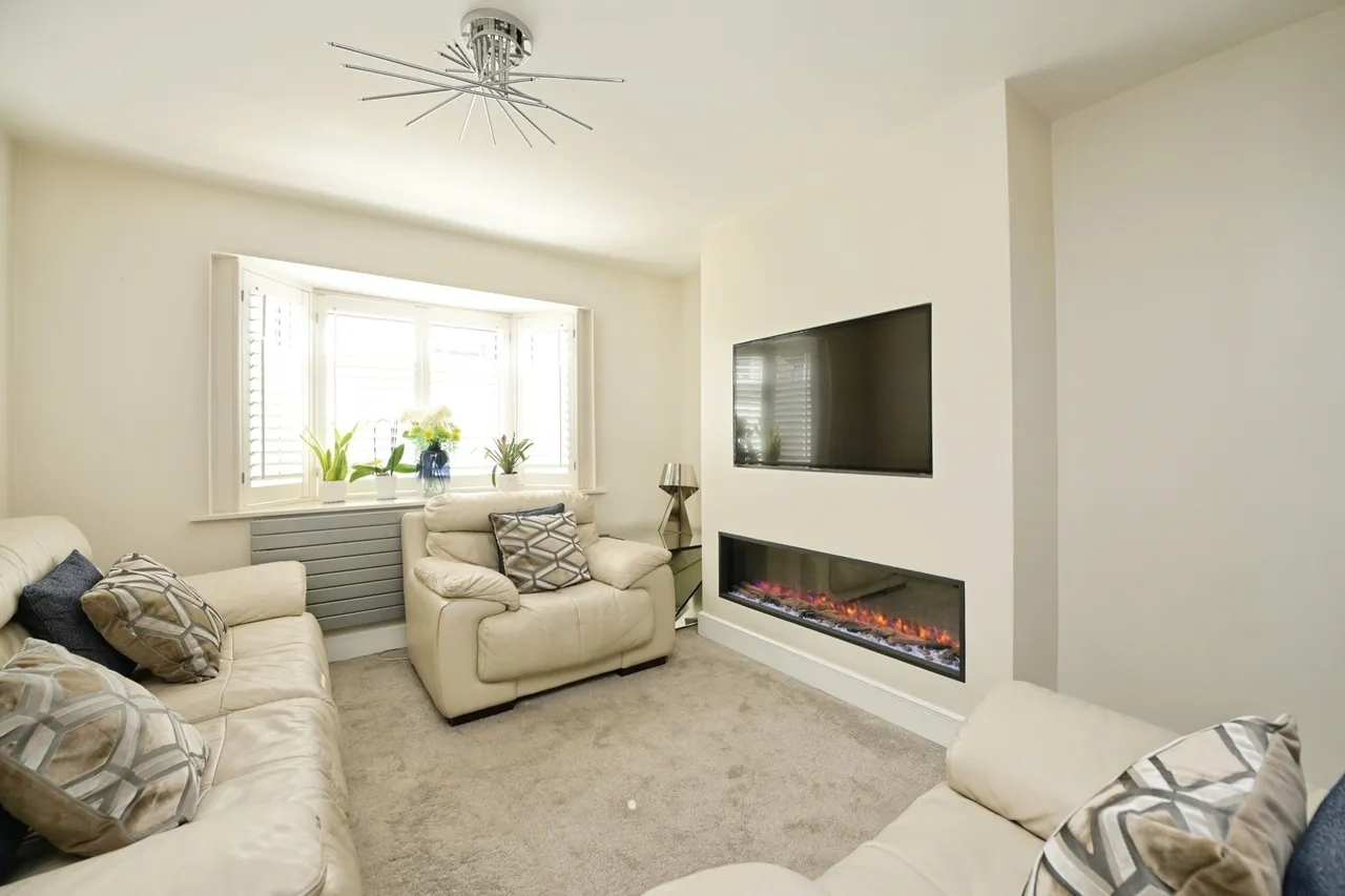 Silvermere Avenue, Romford, RM5, photo 2