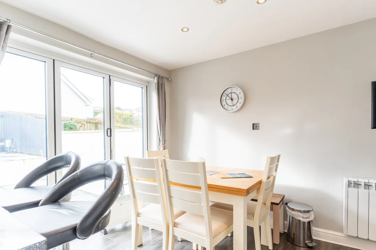 145, Cae du Estate, Abersoch, Pwllheli, Gwynedd, LL53 7DE, photo 6