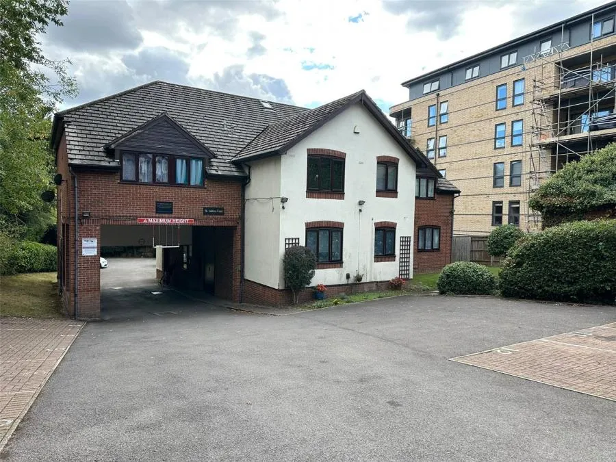 1 bed flat to rent, Upton Park, Slough, SL1