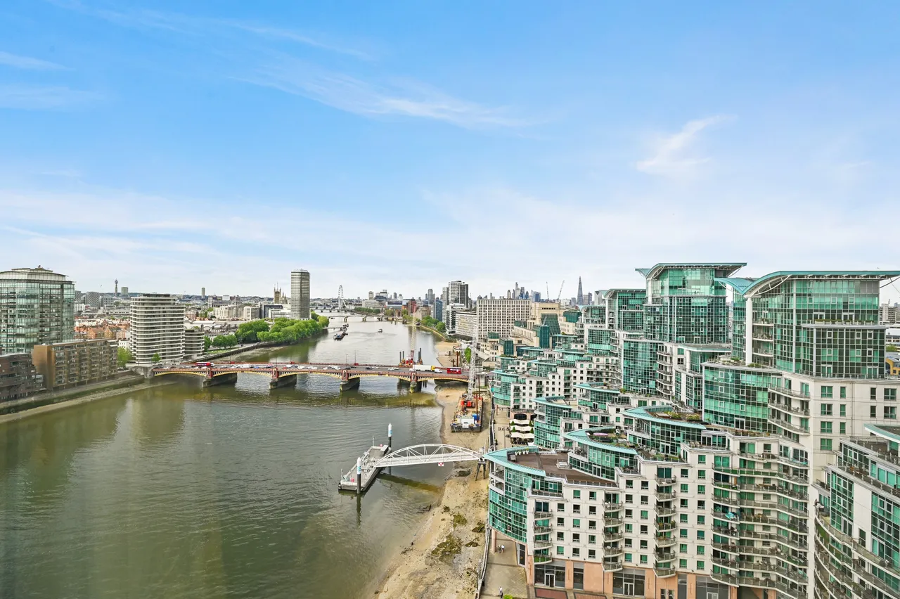St George Wharf, London, SW8, photo 7