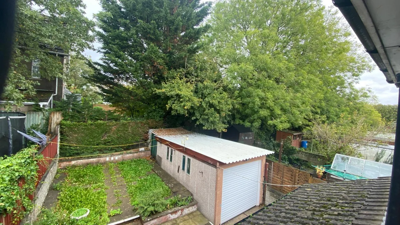 Powys Gardens, Dinas Powys, CF64, photo 13