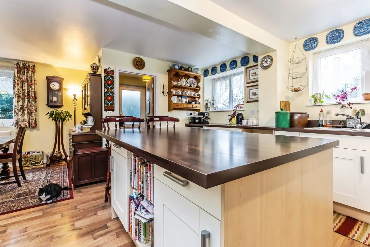 Palmer Close, Storrington, RH20, photo 6