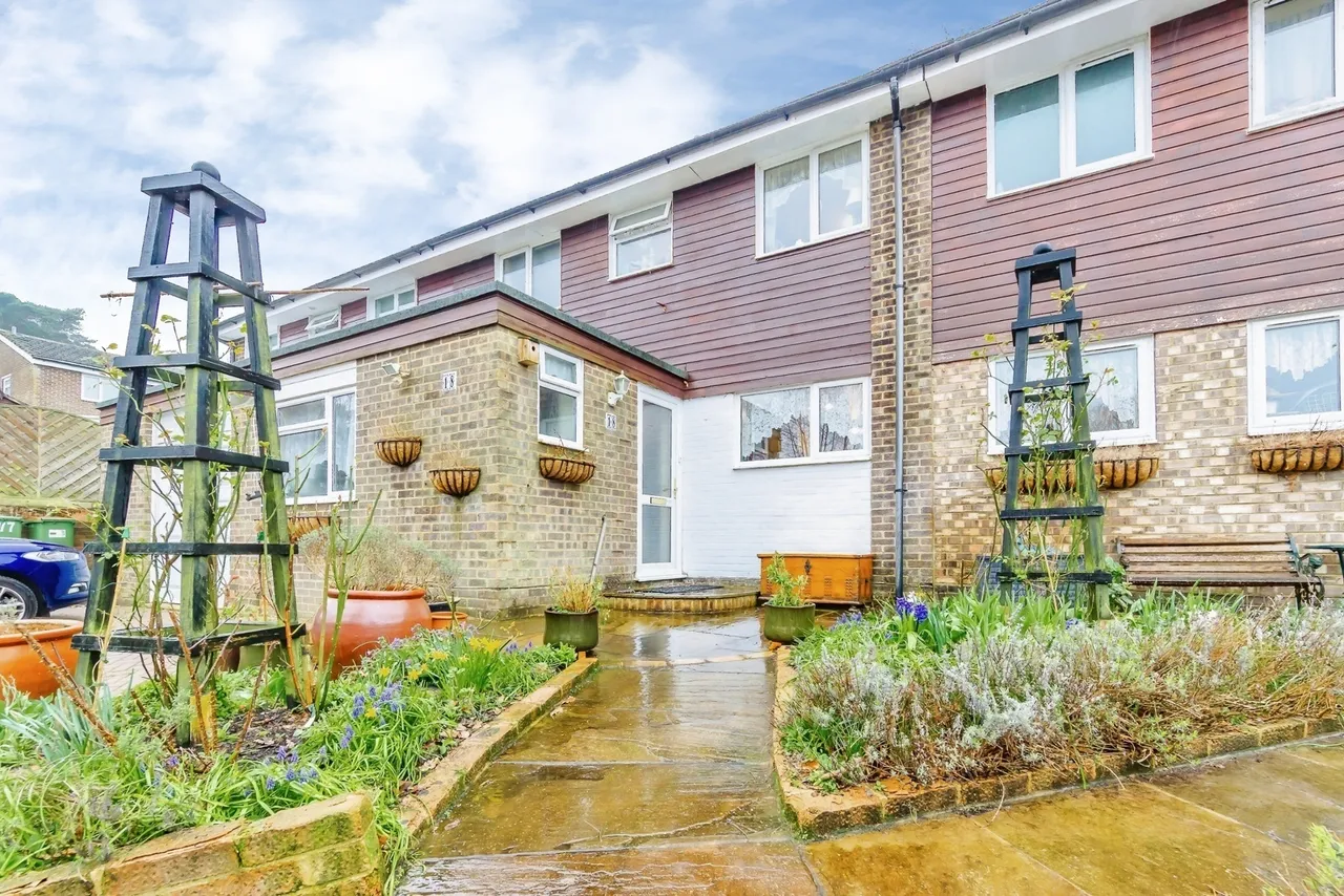 Palmer Close, Storrington, RH20, photo 11