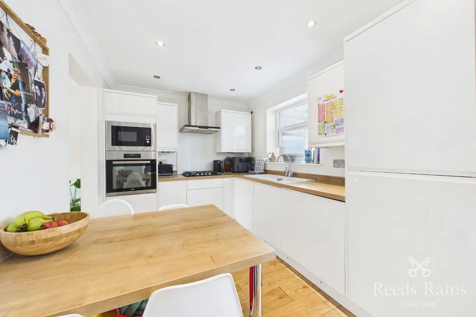 Hollin Drive, Durkar, Wakefield, WF4, photo 4