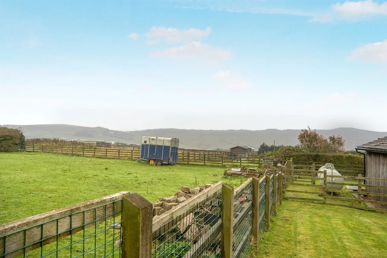 Black Moor Road, Oxenhope, BD22, photo 33