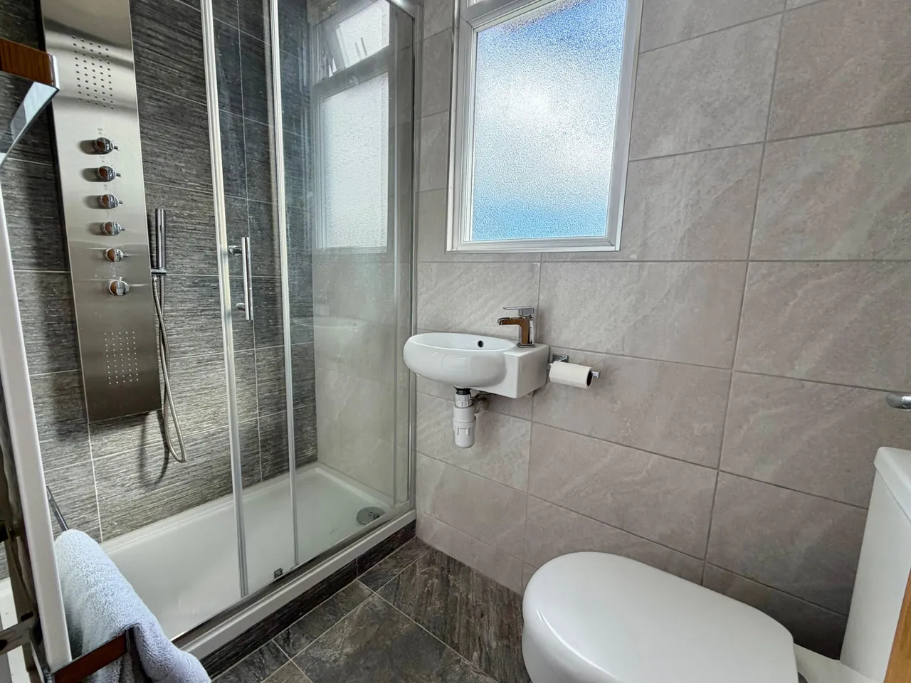Sandy Lane, St. Ives, BH24, photo 17