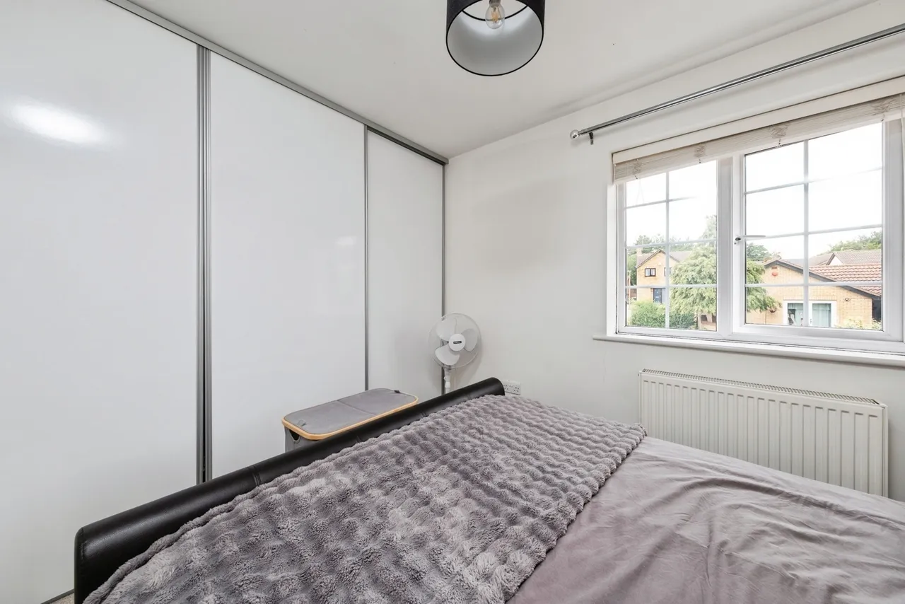 Lullingstone Drive, Bancroft Park, Milton Keynes, Buckinghamshire, MK13, photo 7
