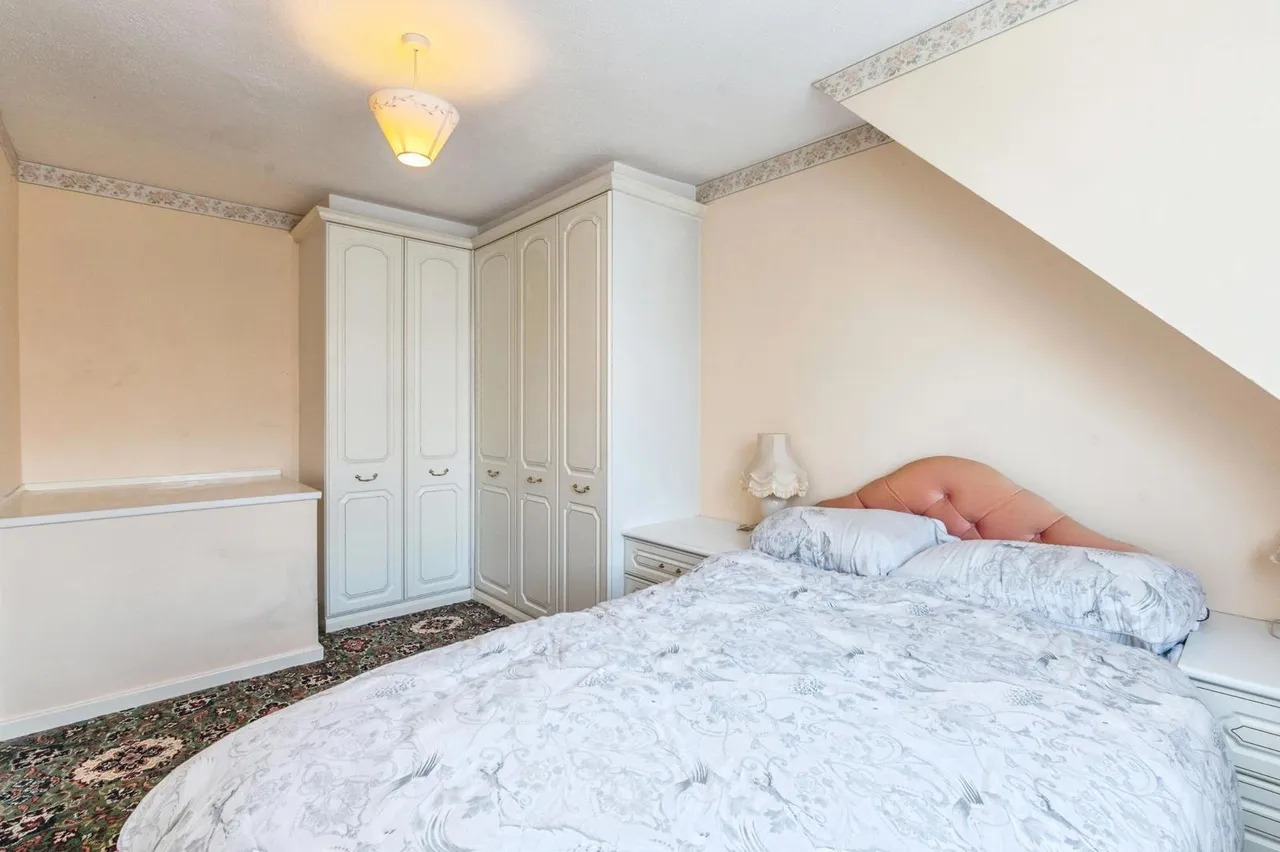Corringham Road, Stanford-le-Hope, SS17, photo 19
