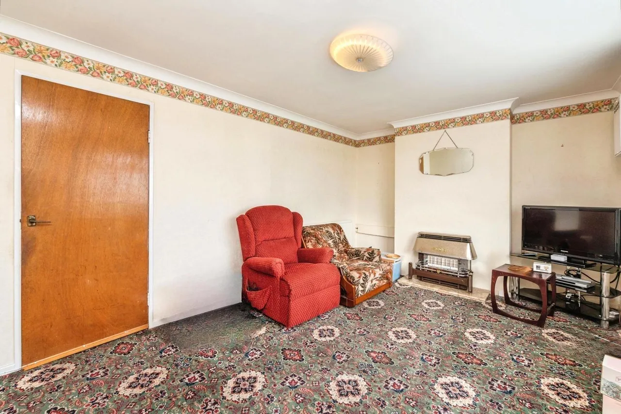 Corringham Road, Stanford-le-Hope, SS17, photo 5