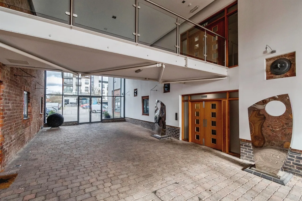 Wolverhampton Street, Walsall, WS2, photo 2