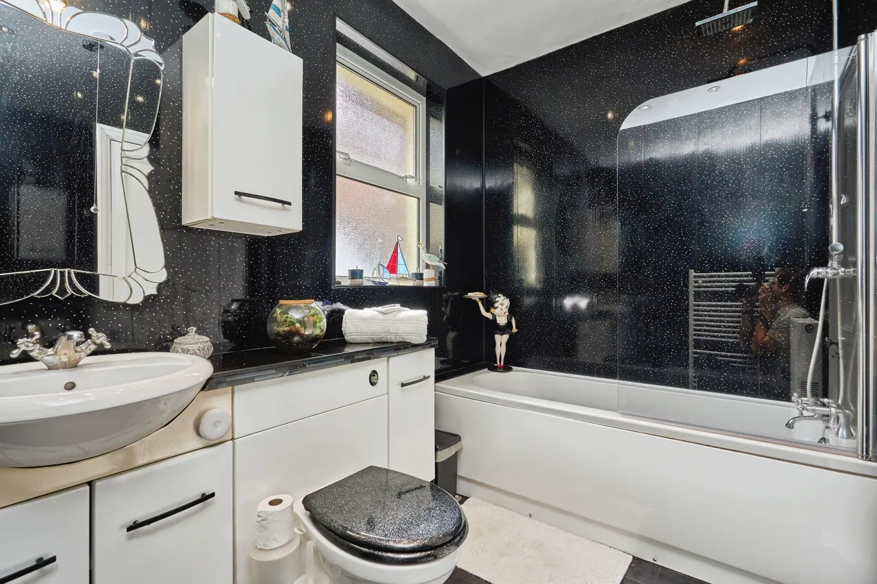 Newnham Road, Ryde, photo 6