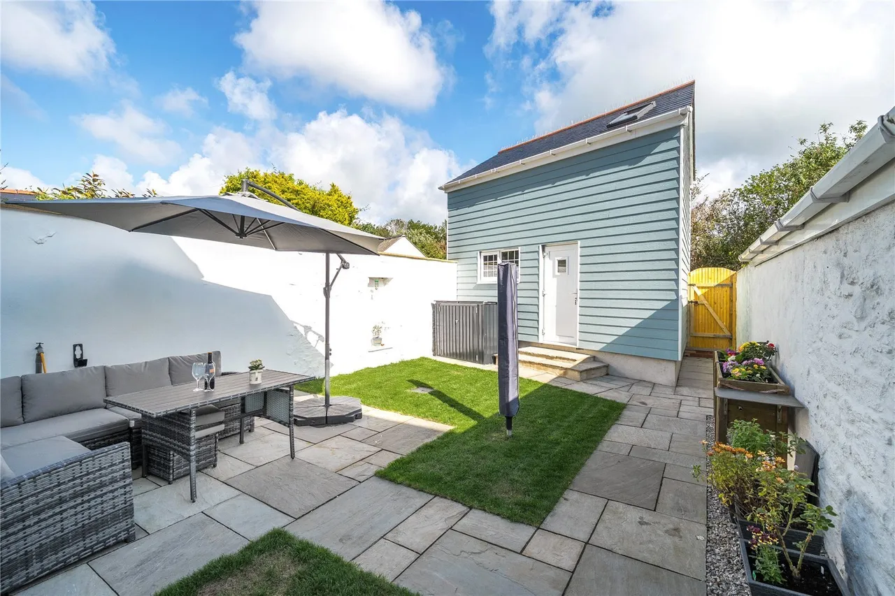 Pendarves Road, Camborne, TR14, photo 15