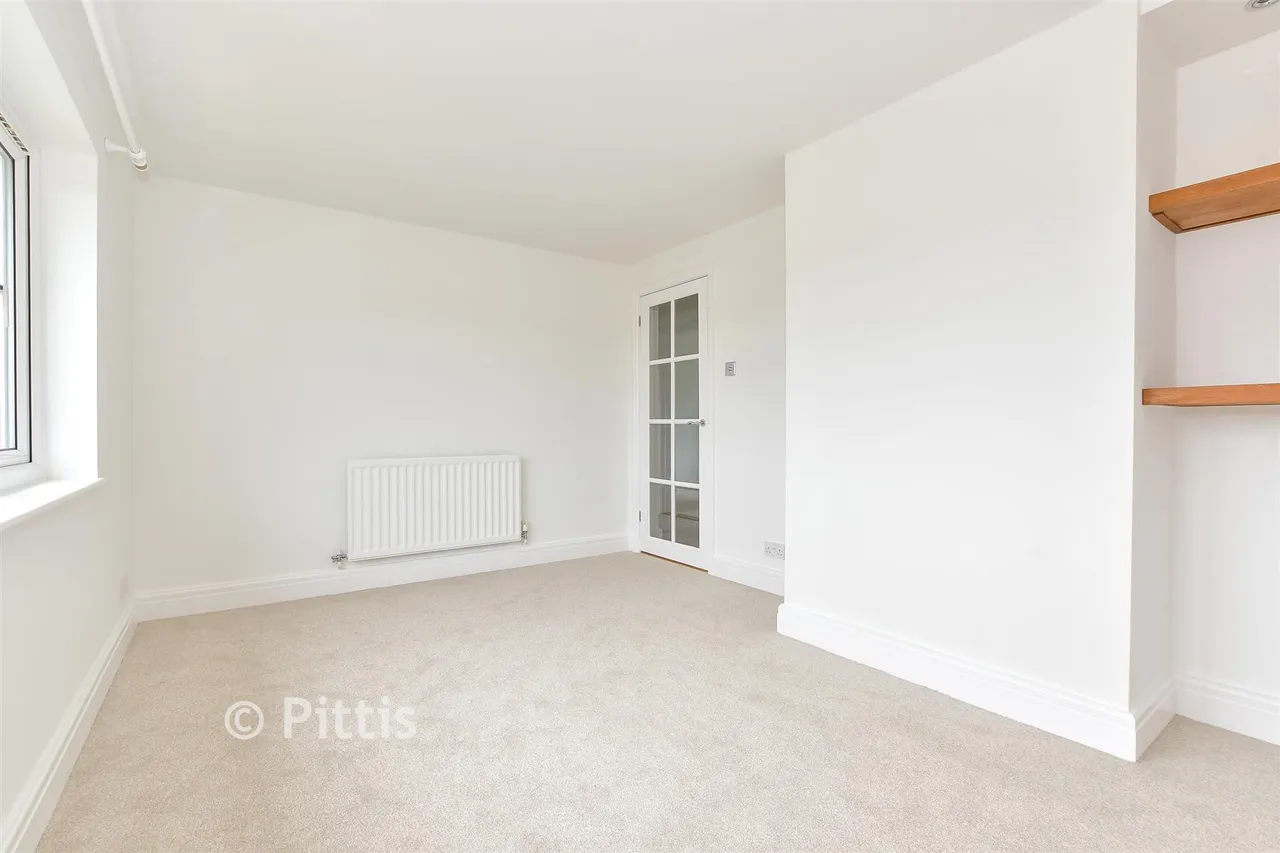 Crossway, Bembridge, PO35, photo 3