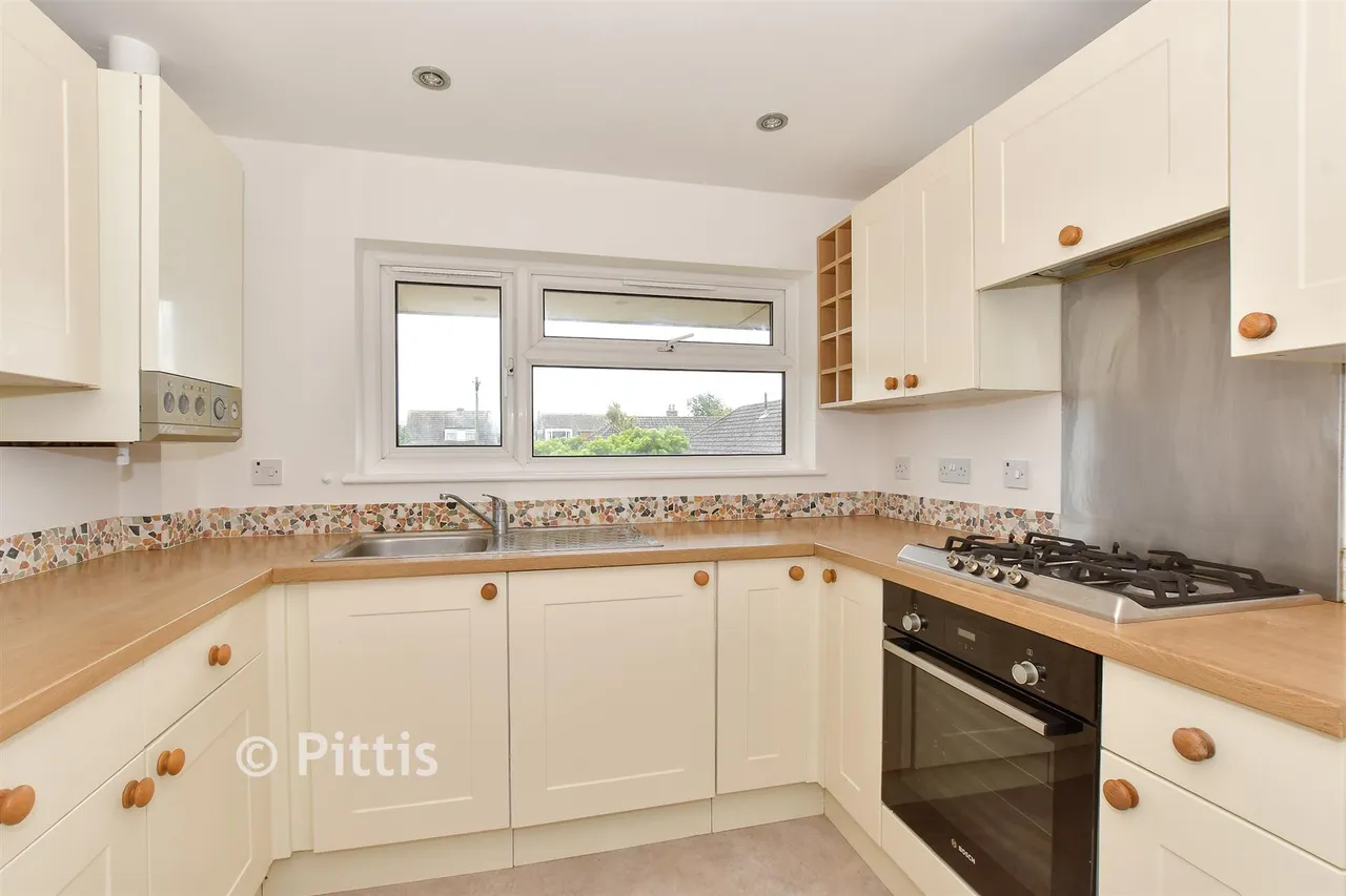 Crossway, Bembridge, PO35, photo 2