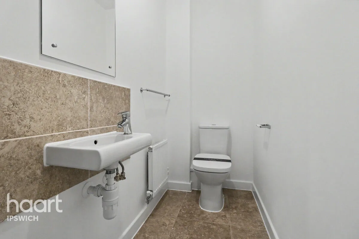 Sycamore Drive, Trimley St Martin, IP11, photo 5