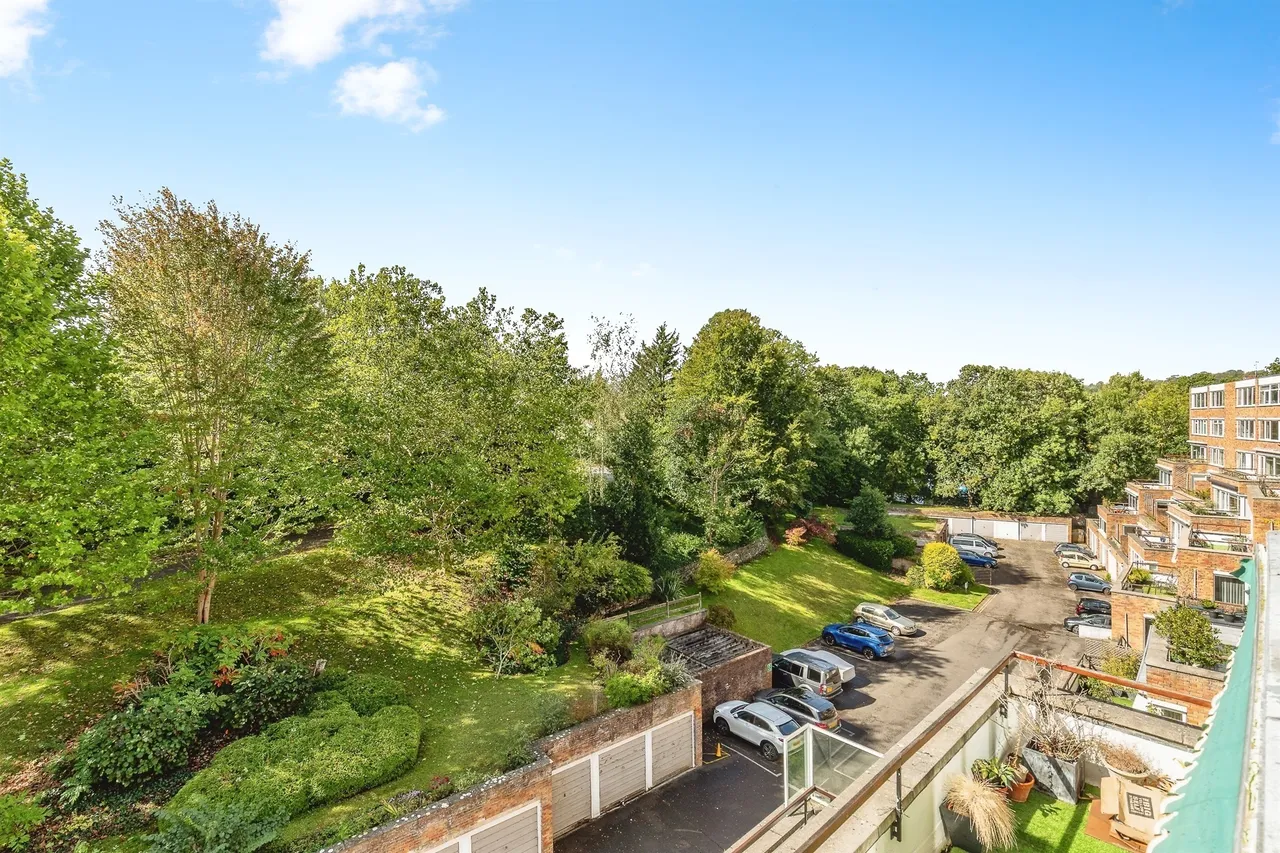 Avon Way, Stoke Bishop, Bristol, photo 9