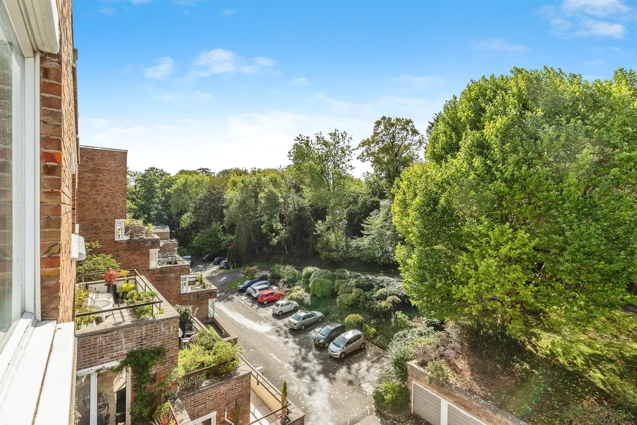 Avon Way, Stoke Bishop, Bristol, photo 8
