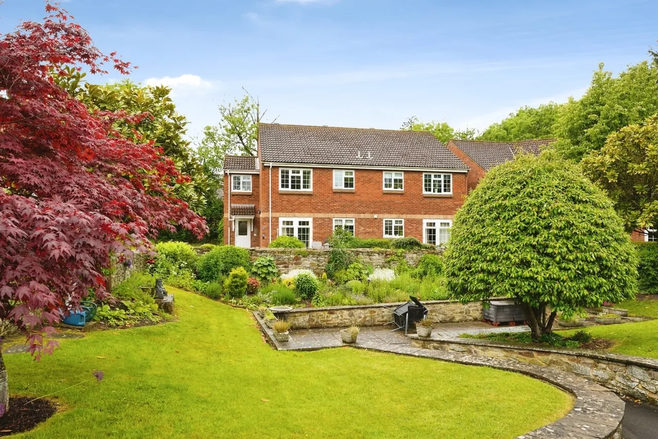 2 bed flat for sale, Greenway Lane, Charlton Kings, GL52
