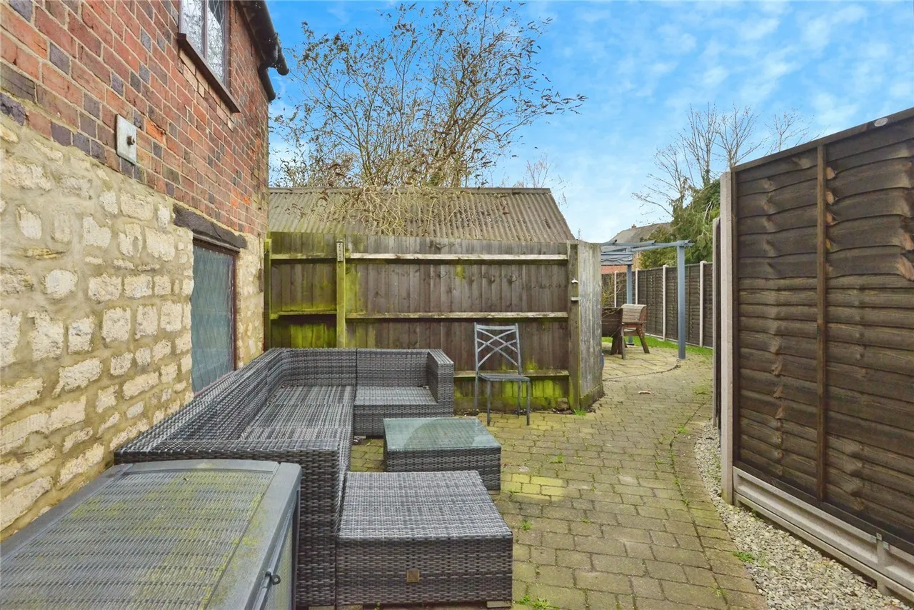 Patricks Lane, Deanshanger, Milton Keynes, Northamptonshire, MK19, photo 14