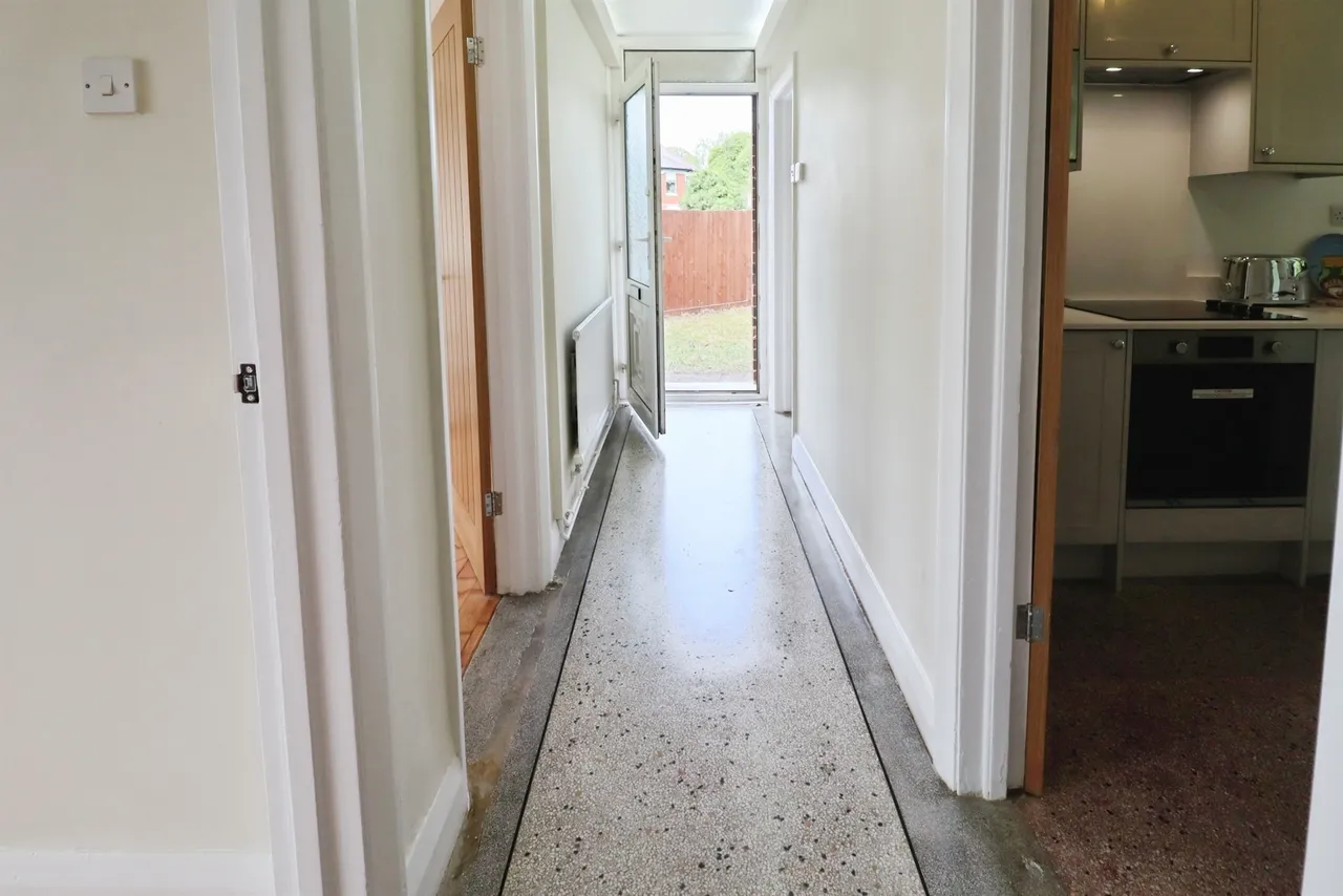 Western Avenue, Court CARDIFF, CF5, photo 14