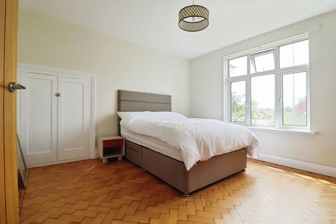 Western Avenue, Court CARDIFF, CF5, photo 8