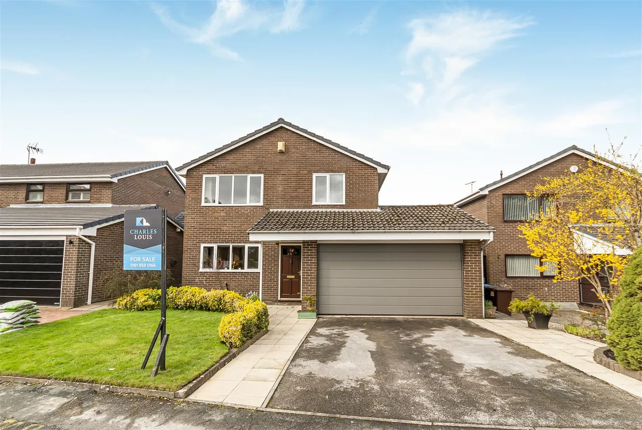 4 bed house for sale — Alderwood Grove, Ramsbottom, Bury, Lancashire, BL0 0HQ