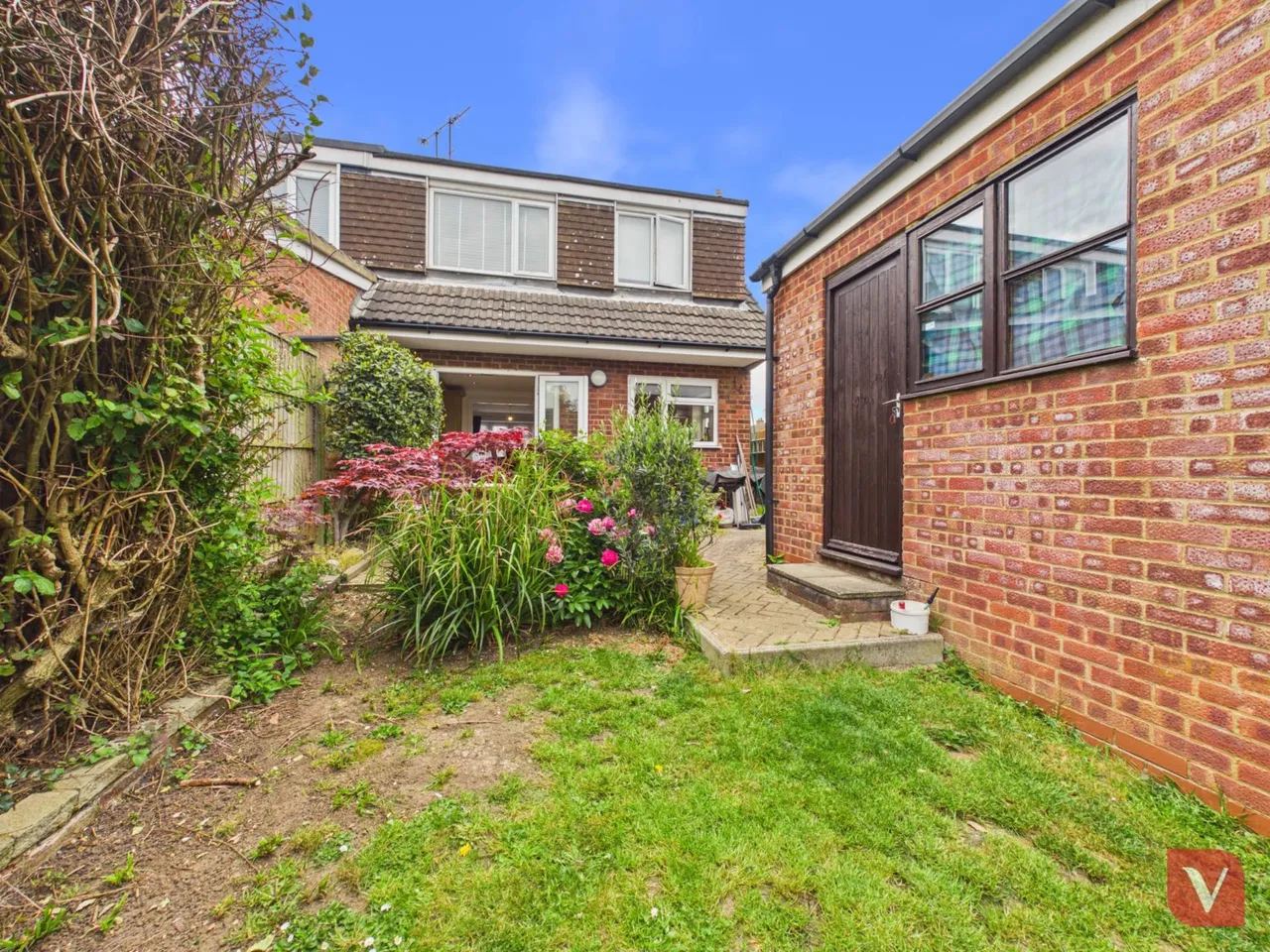 Barking Close, Luton, LU4 9HG, photo 12