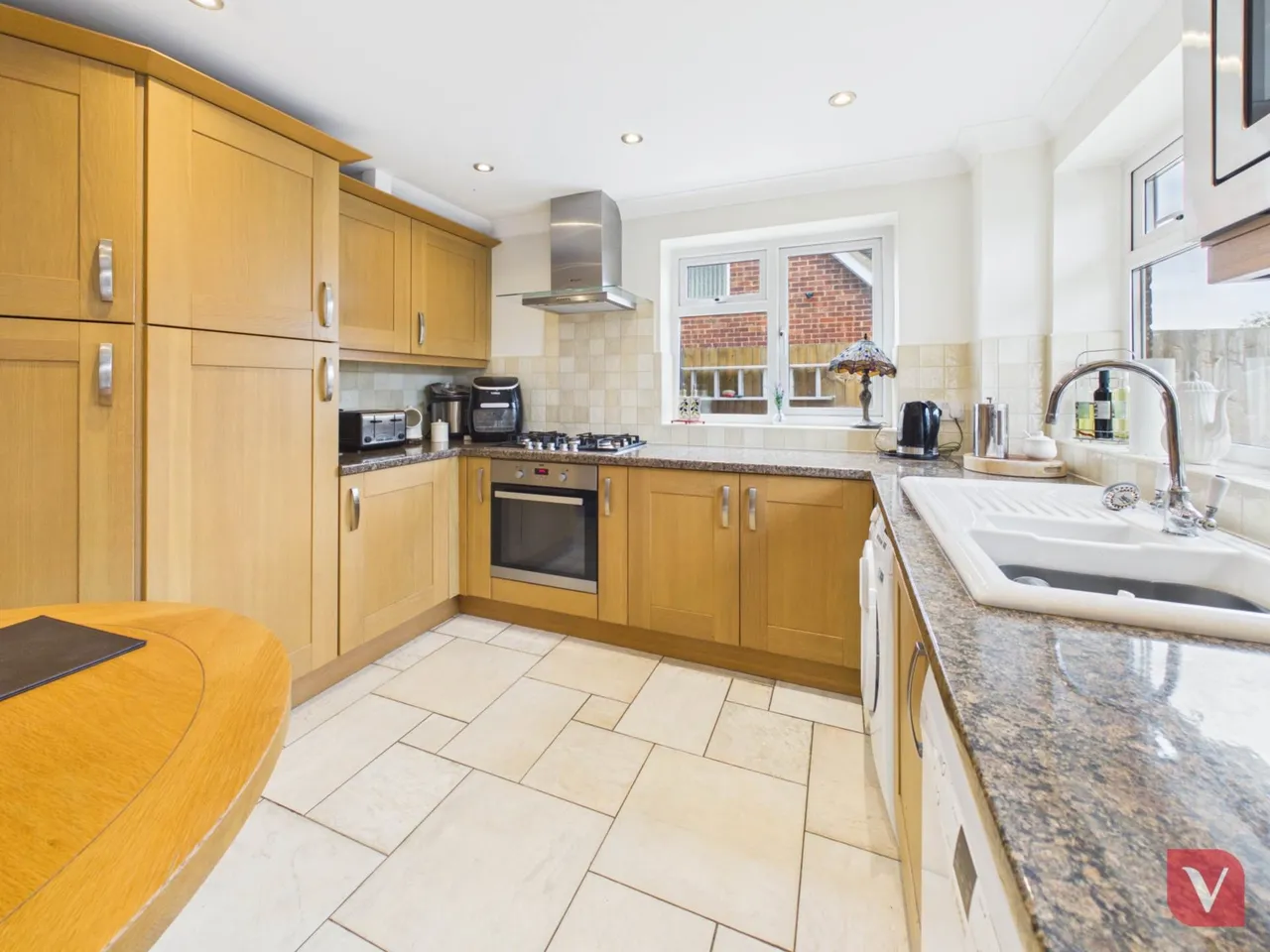 Barking Close, Luton, LU4 9HG, photo 7