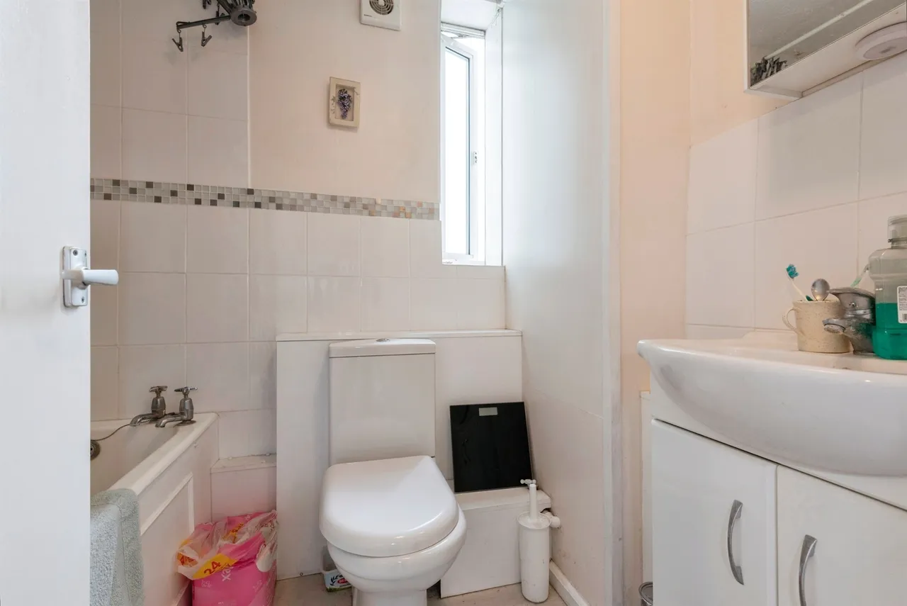 Harrow Court, Stevenage, SG1, photo 13