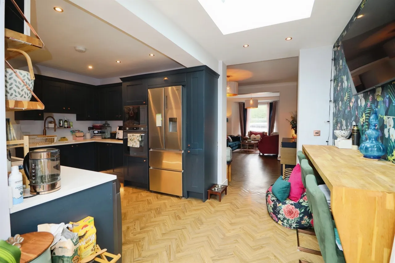 Oxford Street, Nantgarw, Cardiff, photo 12