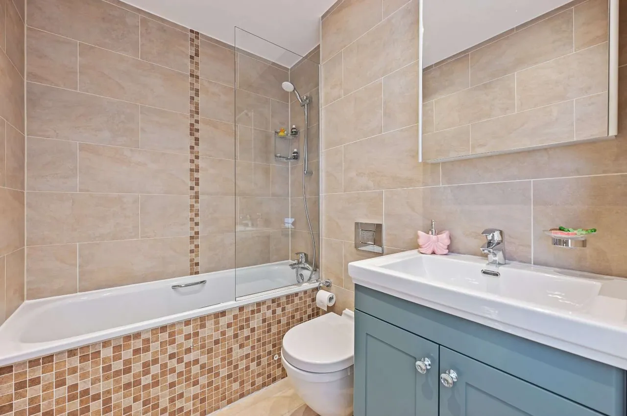 Southcombe Street, London, W14 0RA, photo 12