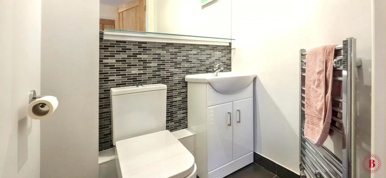 Southwick Drive, Tamworth, B77, photo 7