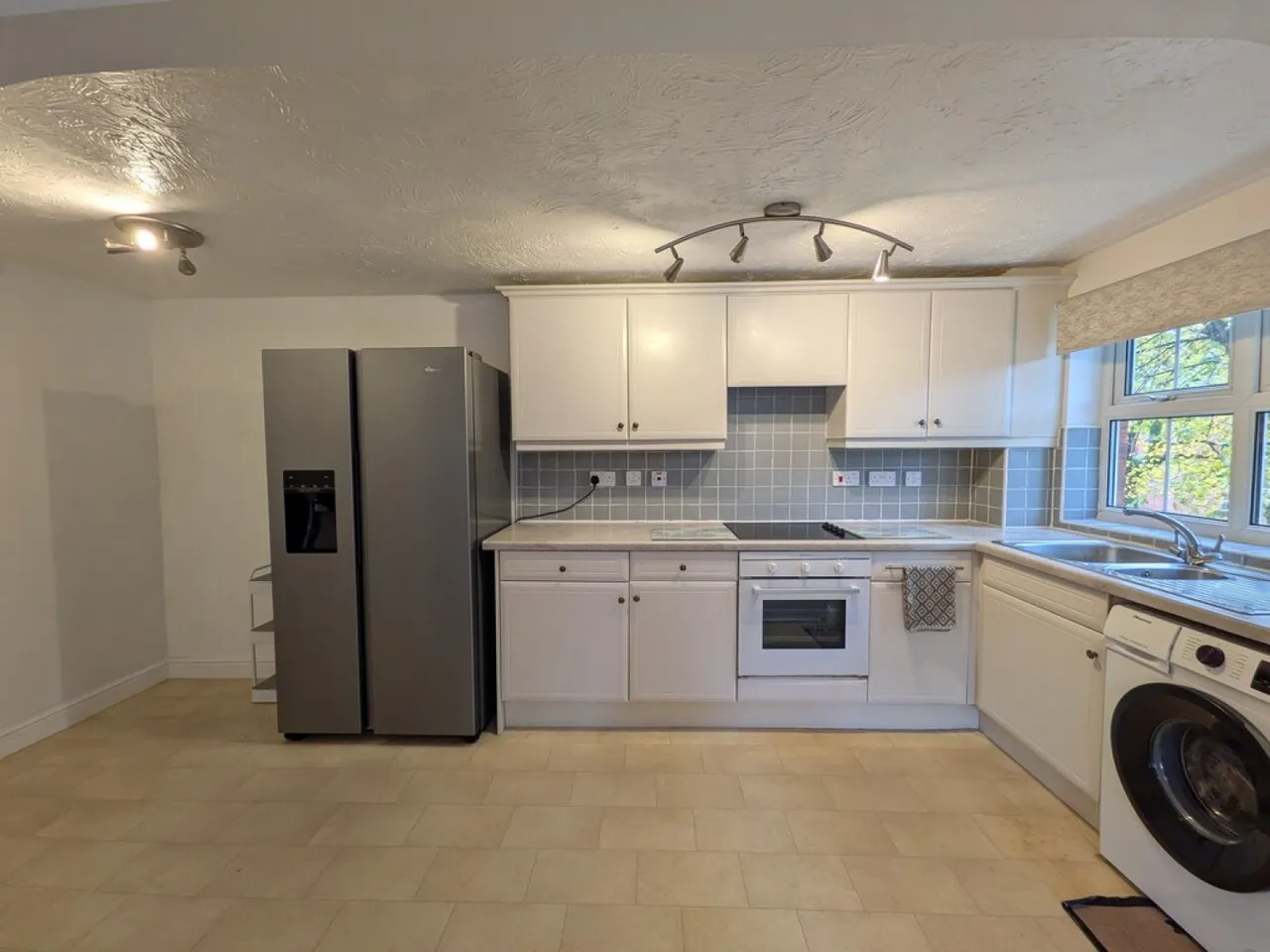 Wivenhoe House, L19, photo 5