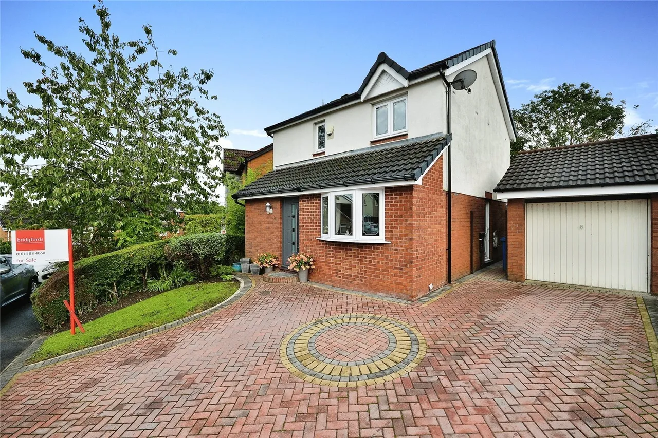 3 bed house for sale — Calderbrook Drive, Cheadle Hulme, Cheadle, Greater Manchester, SK8