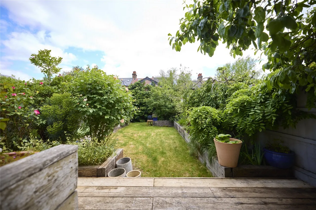 Mildenhall Road, Clapton, London, E5, photo 8