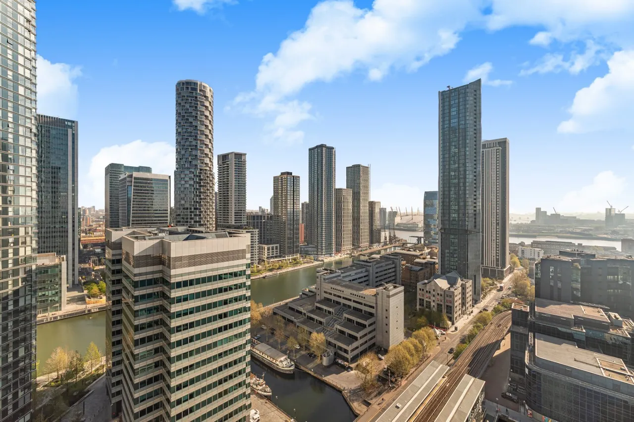 Pan Peninsula Square, London, E14, photo 4