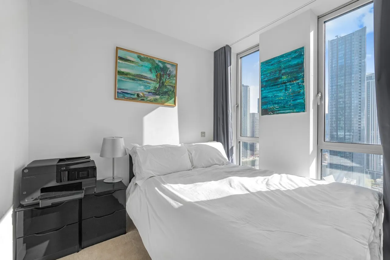 Pan Peninsula Square, London, E14, photo 10