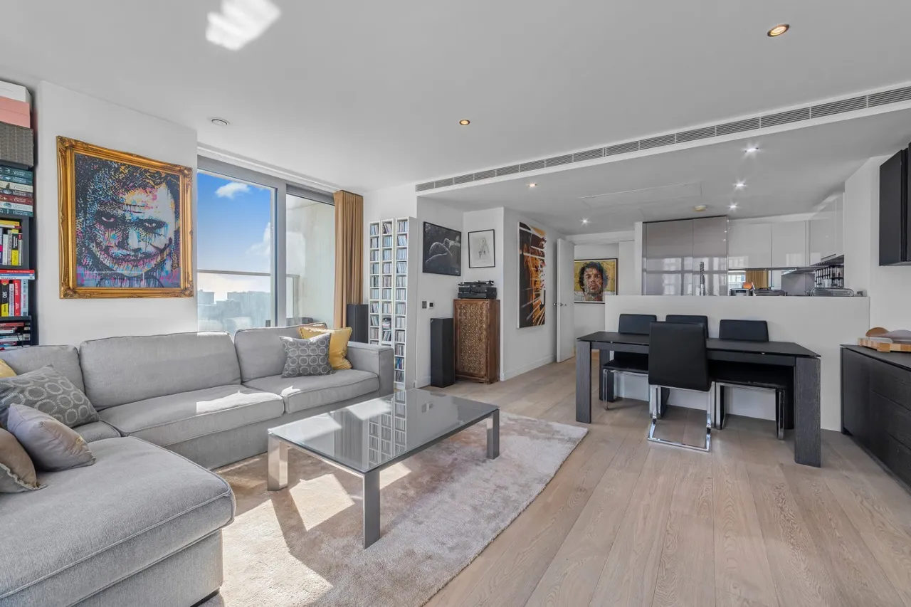 Pan Peninsula Square, London, E14, photo 12