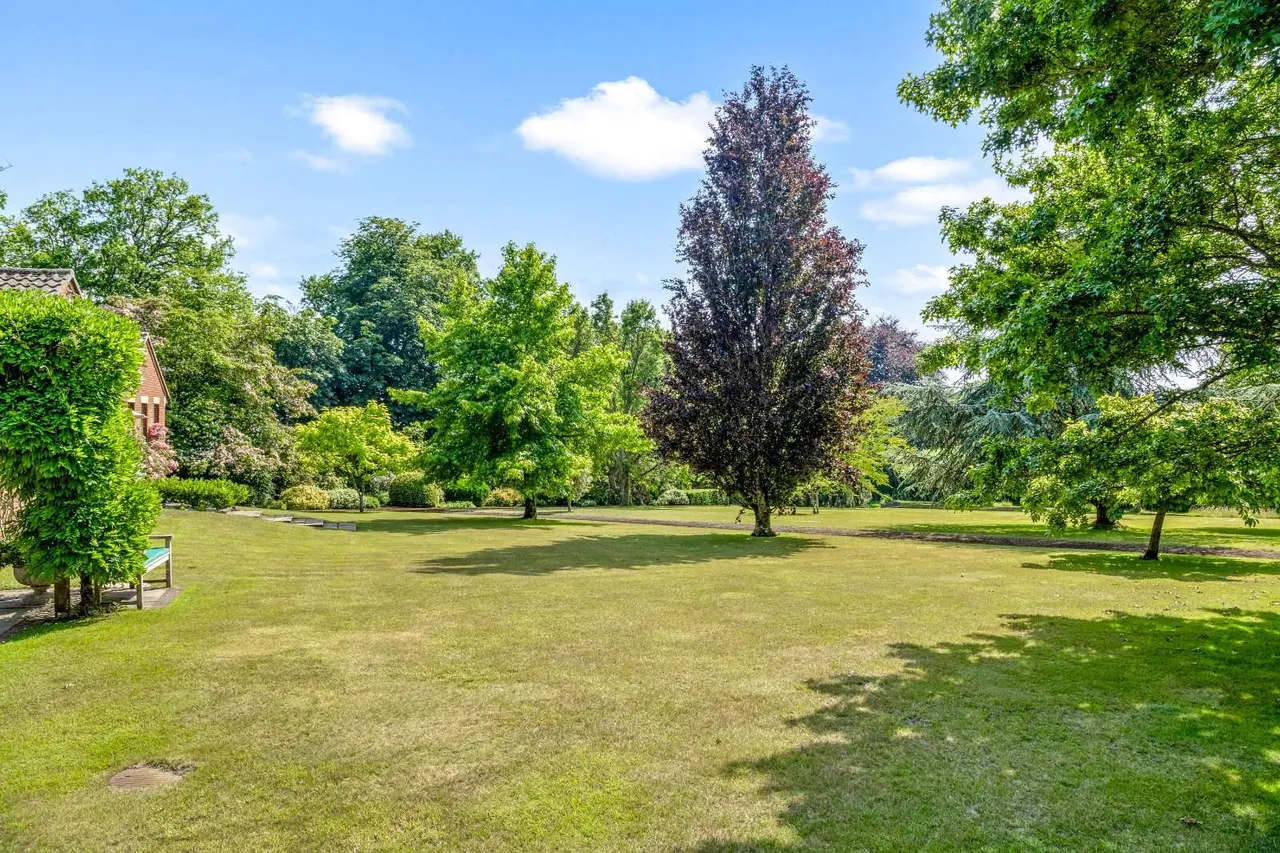Chelwood Vachery, Millbrook Hill, Nutley, TN22 3HR, photo 6