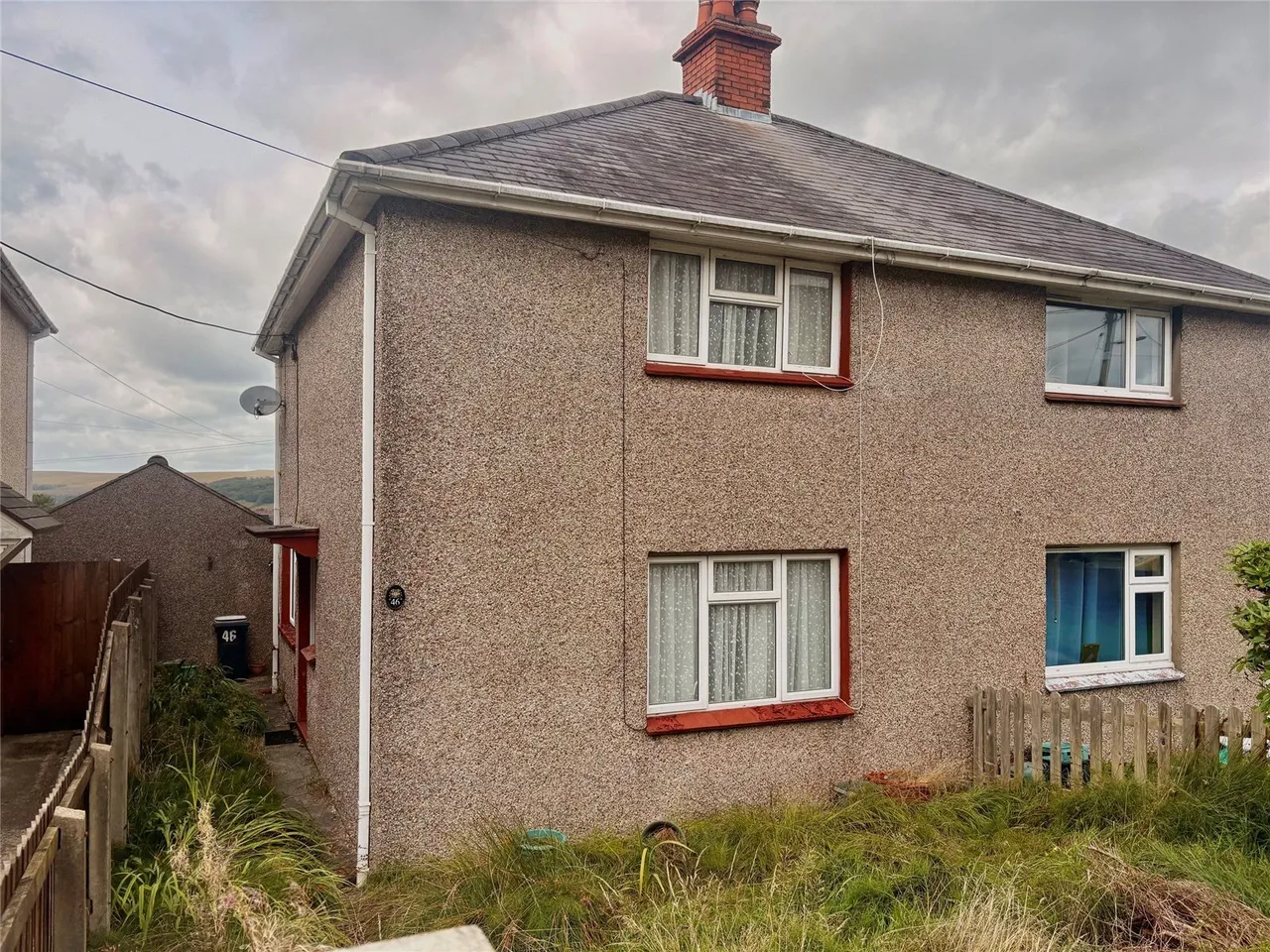 2 bed house for sale, Barry Road, Lower Brynamman, SA18