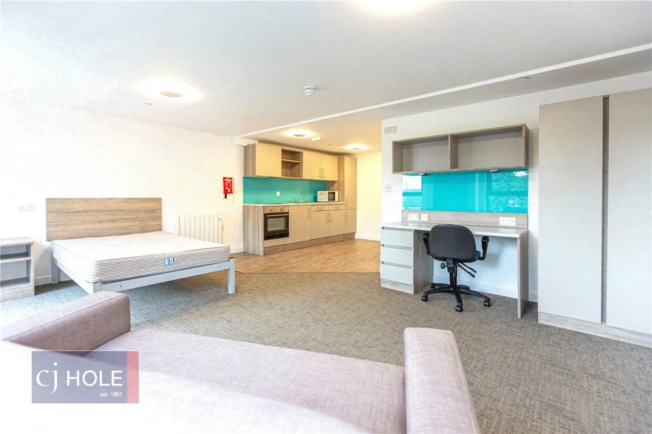 1 bed flat to rent, The Square, Bristol, BS16