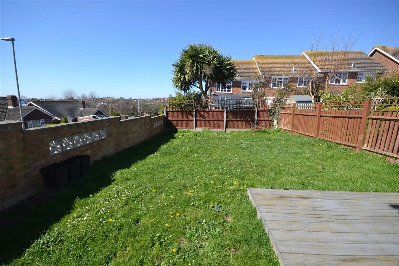 College Road, Bexhill-On-Sea, TN40 1TG, photo 13