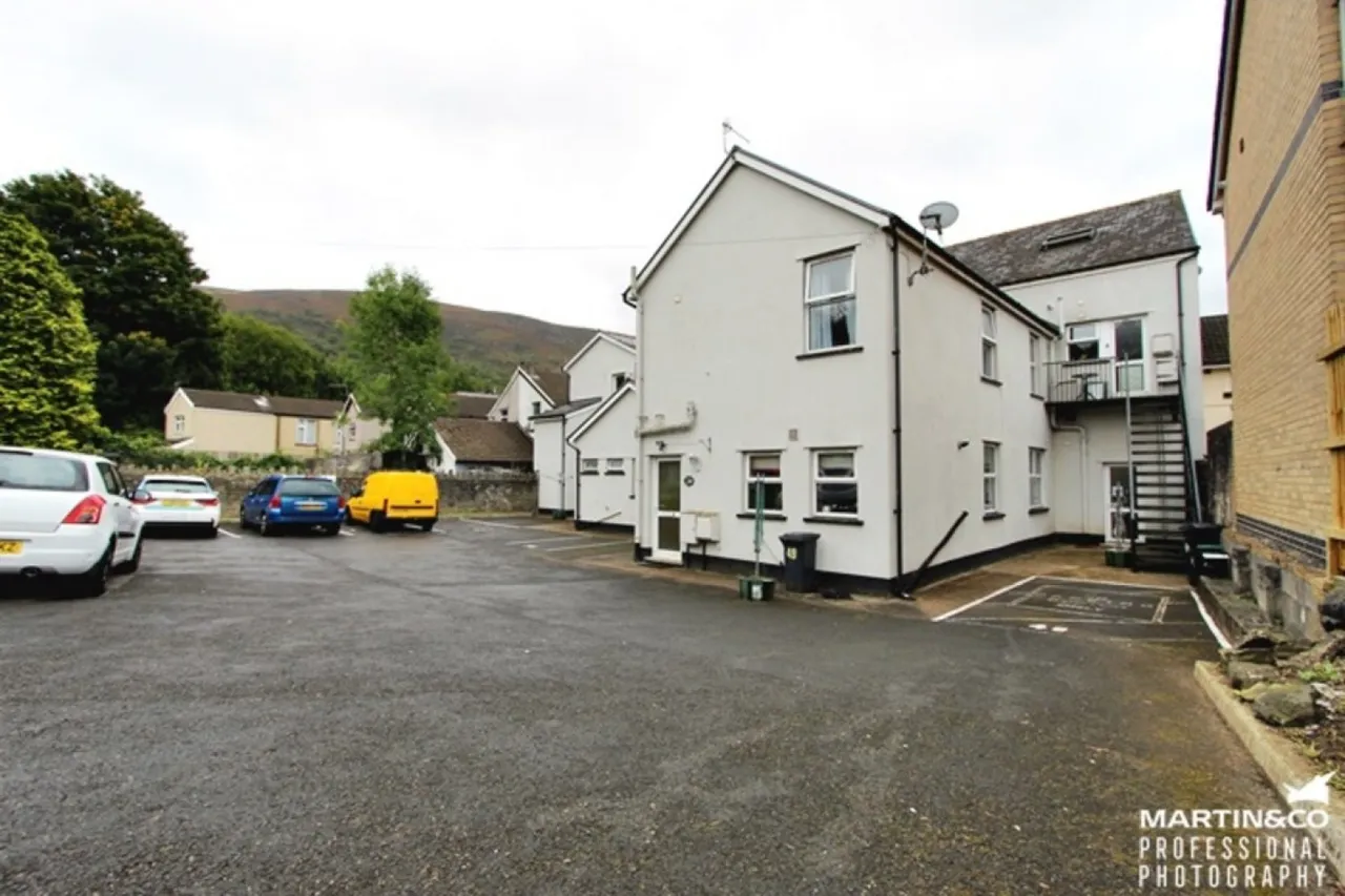 Bridge Street, Troedyrhiw, CF48, photo 5