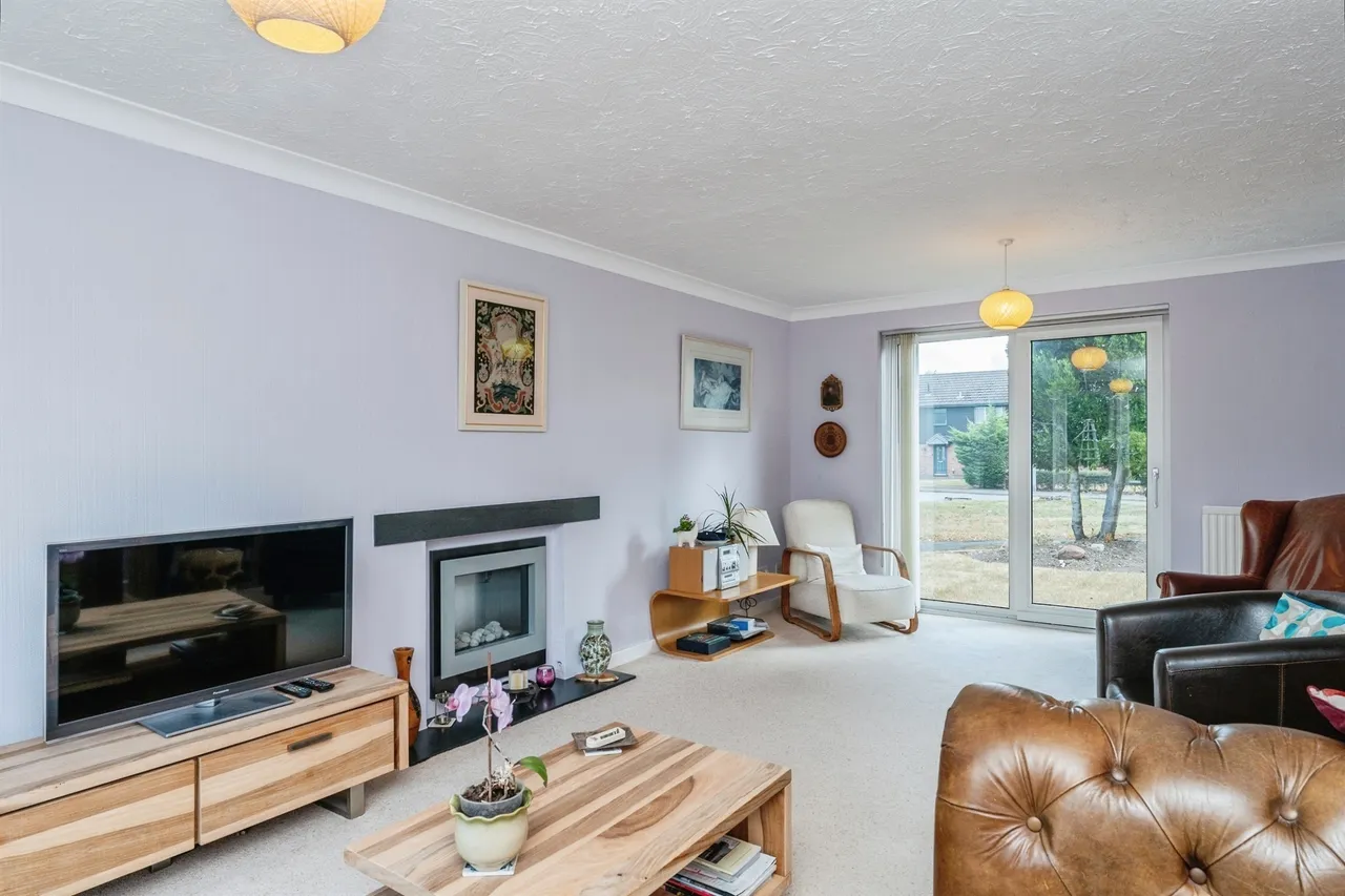 St. Peters Way, Mickle Trafford, CH2, photo 5
