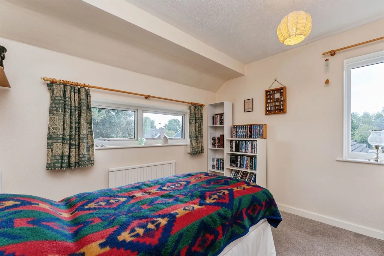 St. Peters Way, Mickle Trafford, CH2, photo 15
