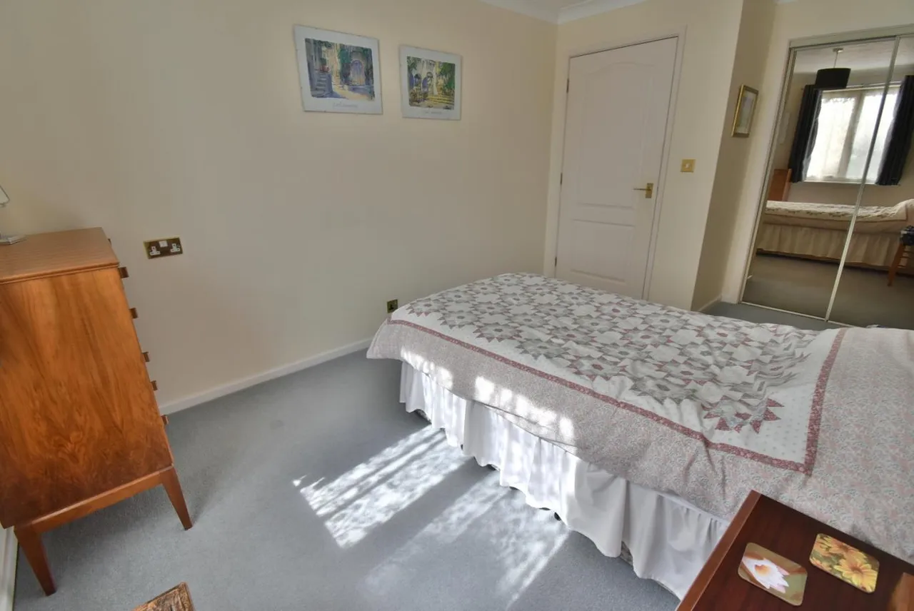 St Marys Mews, BH22, photo 8