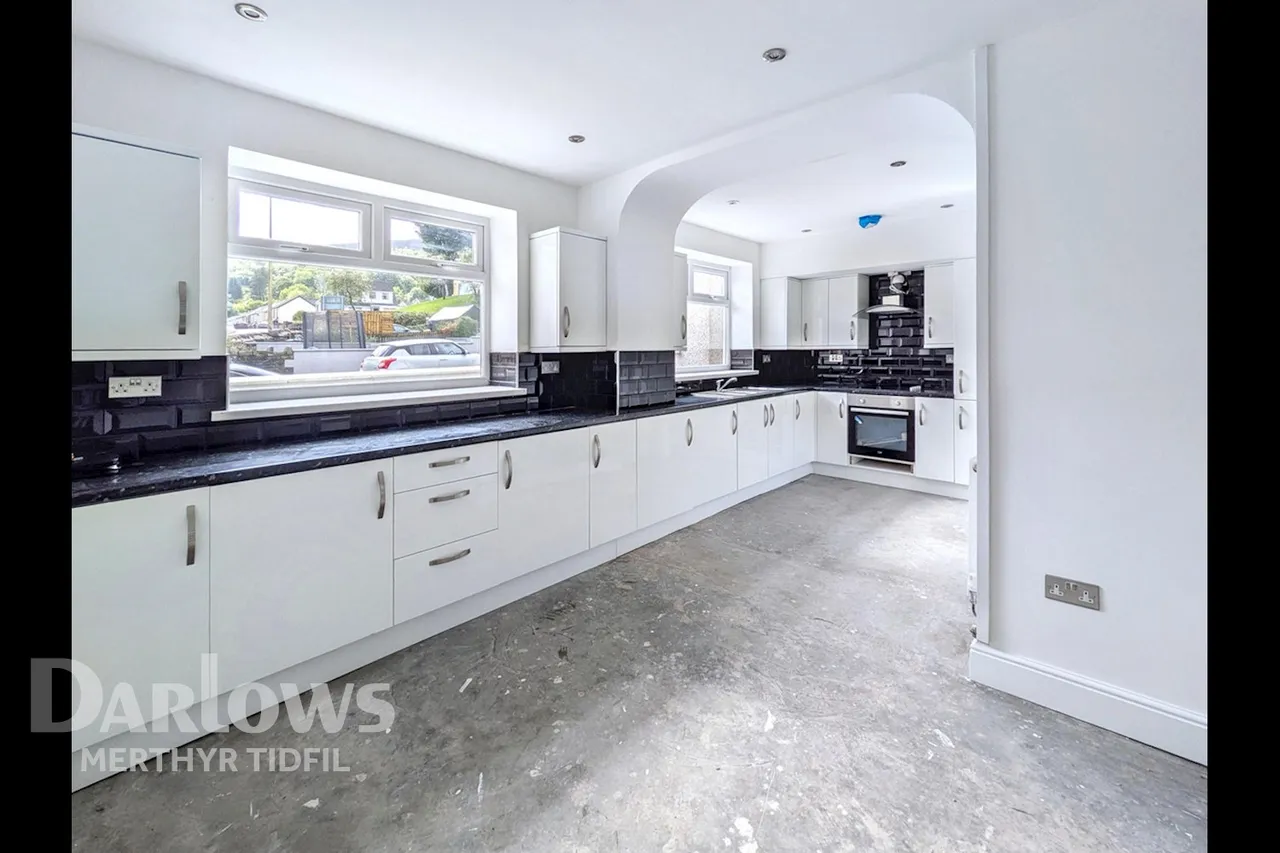 Pantglas Road, Merthyr Tydfil, photo 4