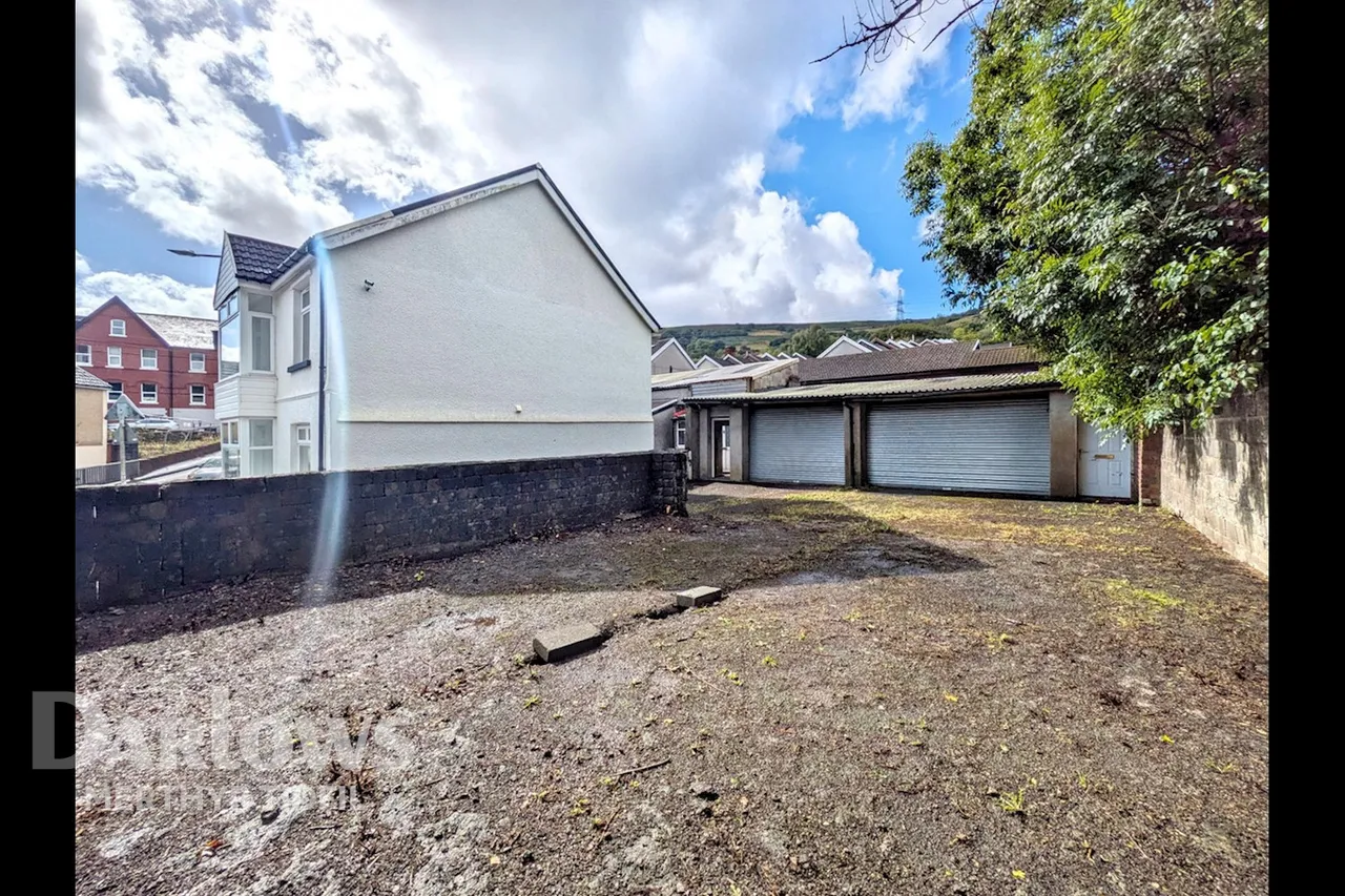 3 bed house for sale, Pantglas Road, Merthyr Tydfil