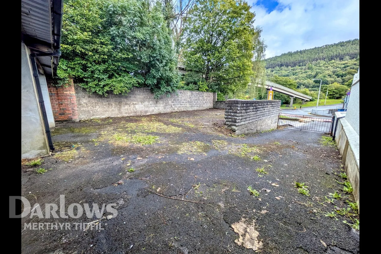 Pantglas Road, Merthyr Tydfil, photo 21