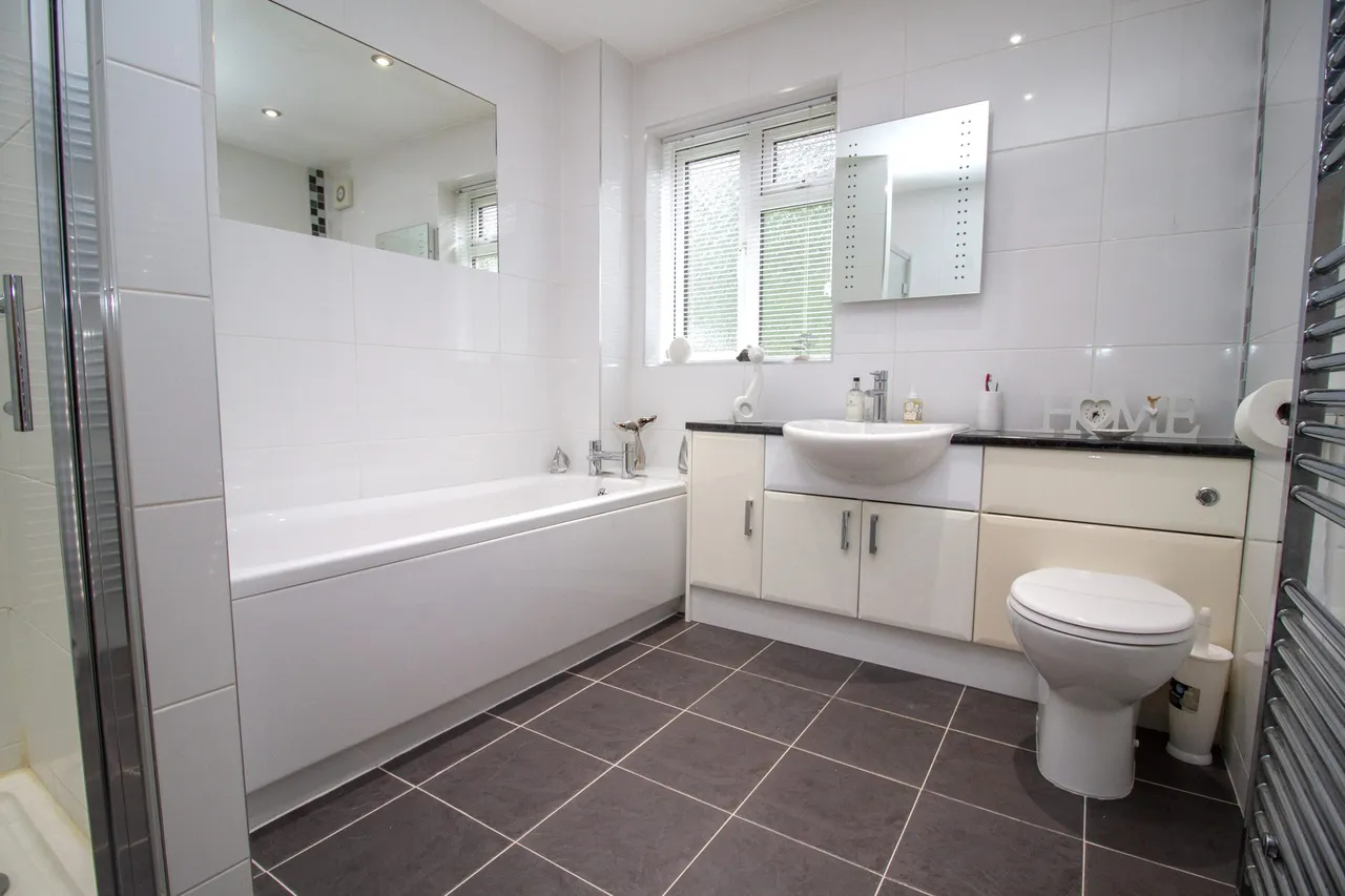 Gorseway, Fleet, GU52 7NA, photo 13